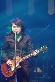 娱乐爆料伍佰视频大全,重温摇滚传奇,感受音乐力量 第1张 娱乐爆料伍佰视频大全,重温摇滚传奇,感受音乐力量 第1张