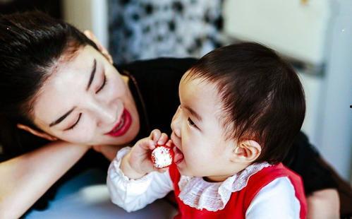 母亲爆料女儿视频大全,一场家庭悲剧的警示  第1张